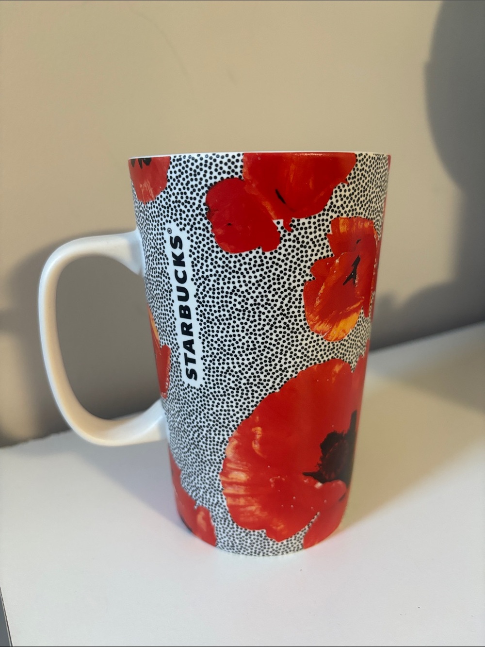 STARBUCKS poppy mug